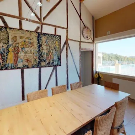 Semesterbostad Domaine Rey *