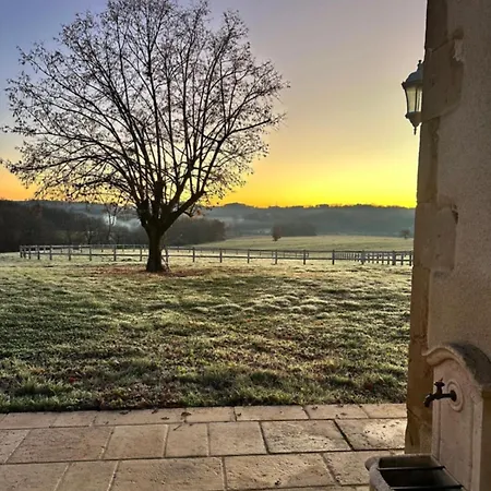 Semesterbostad Domaine Rey